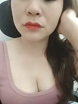 Snapshot of Girl_Shy2000 chatting on May 12, 2026, 11:16 am Girl Shy2000 online show from May 12, 2026, 11:16 am