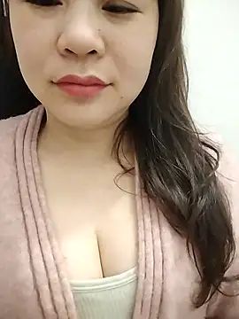 Girl Shy2000 online show from February 23, 2026, 10:32 pm