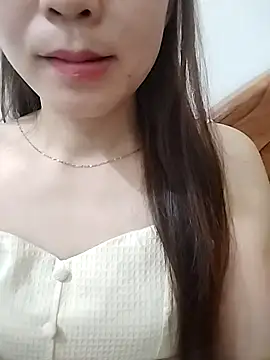 Girl Shy2000 online show from September 30, 2025, 11:00 pm