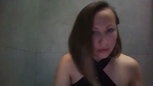 Snapshot of Norivani chatting on October 26, 2025, 3:23 pm Norivani online show from October 26, 2025, 3:23 pm