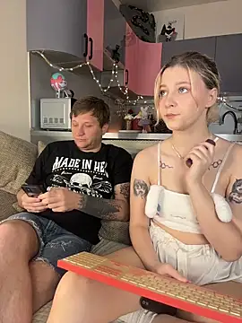 Crystal Neko online show from April 10, 2026, 10:28 pm