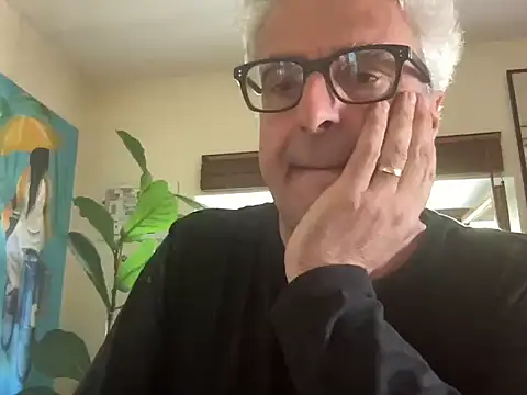 chtentation online show from April 7, 2026, 3:25 pm