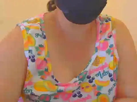 Snapshot of Kimkhaepretty chatting on January 11, 2026, 12:39 am Kimkhaepretty online show from January 11, 2026, 12:39 am