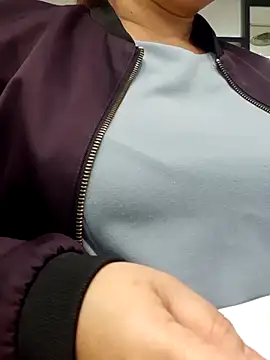 Snapshot of Kimkhaepretty chatting on December 15, 2025, 6:30 am Kimkhaepretty online show from December 15, 2025, 6:30 am