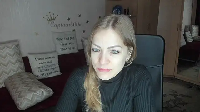 Tiffany Bates online show from October 4, 2025, 3:08 am