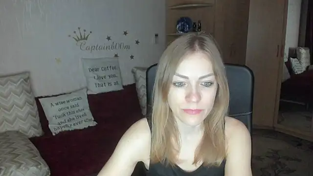 Tiffany Bates online show from October 21, 2025, 3:17 am