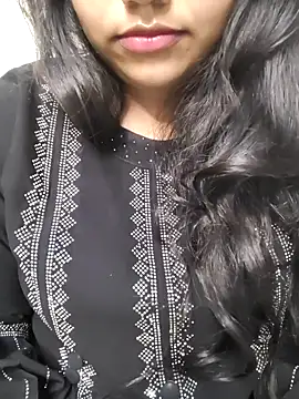 Miss Rose   online show from October 13, 2025, 7:48 pm