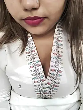 Miss Rose   online show from March 23, 2026, 6:35 am