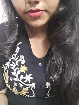 Miss Rose   online show from October 19, 2025, 5:26 pm