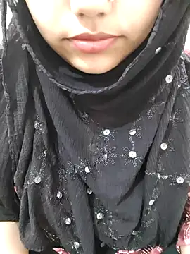 Miss Rose   online show from October 28, 2025, 6:07 pm