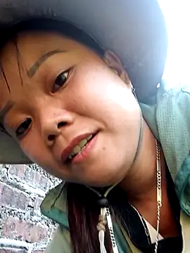 Snapshot of Samyy_xx chatting on October 29, 2025, 12:31 am Samyy xx online show from October 29, 2025, 12:31 am