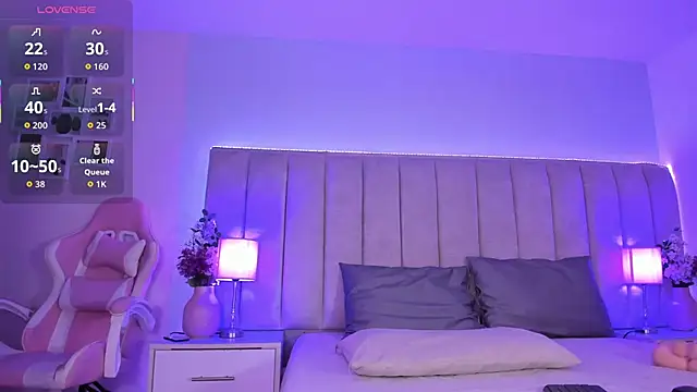 Snapshot of EllaaThorne chatting on March 13, 2026, 5:23 am EllaaThorne online show from March 13, 2026, 5:23 am