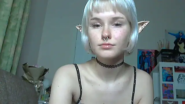 Snapshot of Paradoxy_ chatting on December 3, 2025, 8:30 pm Paradoxy online show from December 3, 2025, 8:30 pm