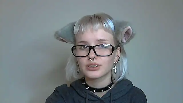 Snapshot of Paradoxy_ chatting on October 24, 2025, 8:41 pm Paradoxy online show from October 24, 2025, 8:41 pm