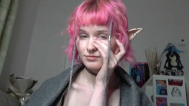 Snapshot of Paradoxy_ chatting on February 3, 2026, 7:52 pm Paradoxy online show from February 3, 2026, 7:52 pm