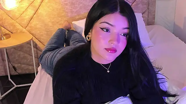 Snapshot of EmmaBlossom chatting on March 11, 2026, 1:38 pm EmmaBlossom online show from March 11, 2026, 1:38 pm