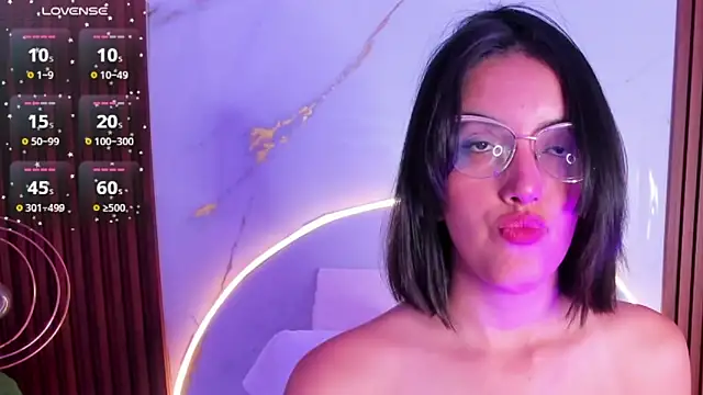 venusgreys1  online show from September 30, 2025, 7:42 pm