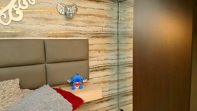 Lovers 21 online show from October 31, 2025, 2:30 am