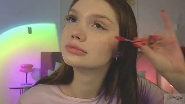 Snapshot of Nicole_Broown_ chatting on February 18, 2026, 11:12 pm Nicole Broown online show from February 18, 2026, 11:12 pm