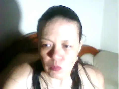 Snapshot of _yayis chatting on October 8, 2025, 4:58 am yayis online show from October 8, 2025, 4:58 am