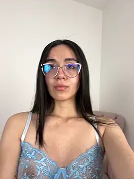 Snapshot of Liaa_sr chatting on September 26, 2025, 7:43 pm Liaa sr online show from September 26, 2025, 7:43 pm