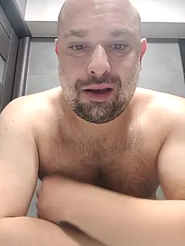 CristalDad online show from October 26, 2025, 11:38 pm