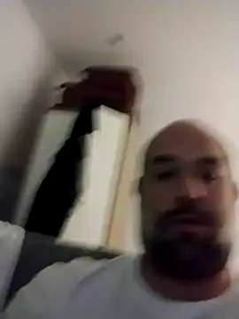 CristalDad online show from October 16, 2025, 8:28 pm