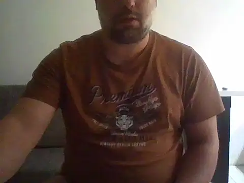 CristalDad online show from October 29, 2025, 9:58 pm