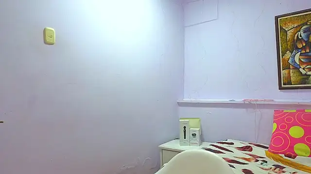 katiaa lovv online show from December 17, 2025, 12:10 pm