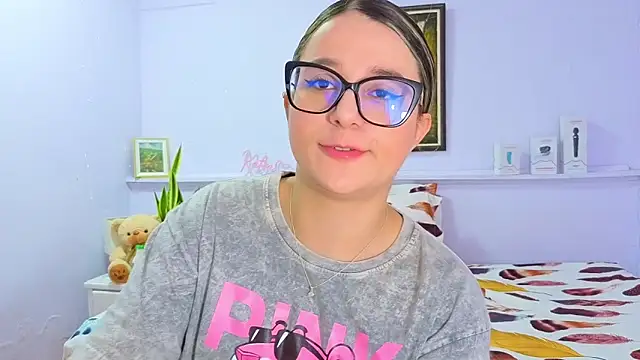 katiaa lovv online show from September 28, 2025, 12:23 pm