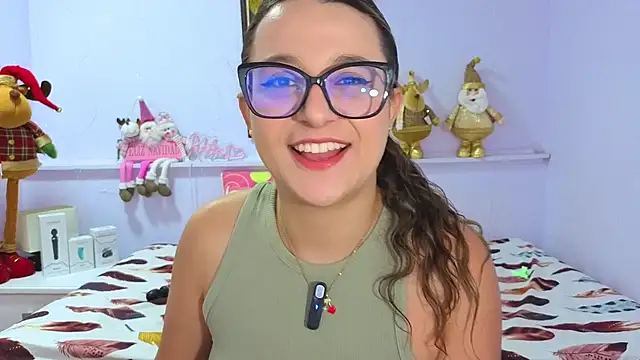 katiaa lovv online show from November 19, 2025, 12:05 pm