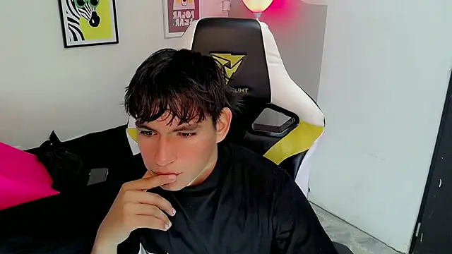 Snapshot of john_mactavish chatting on September 25, 2025, 11:55 pm john mactavish online show from September 25, 2025, 11:55 pm