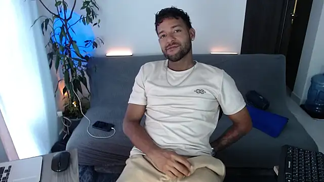 Orlando horny online show from October 6, 2025, 3:13 pm