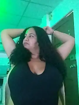 Snapshot of MEYBELLATINA chatting on April 11, 2026, 10:13 pm MEYBELLATINA online show from April 11, 2026, 10:13 pm