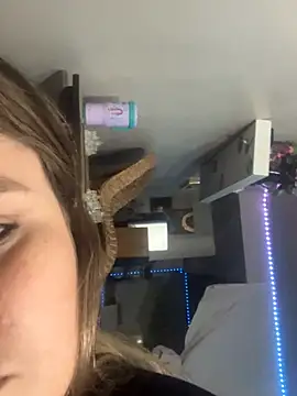 BuzzBunni69 online show from October 15, 2025, 11:40 am