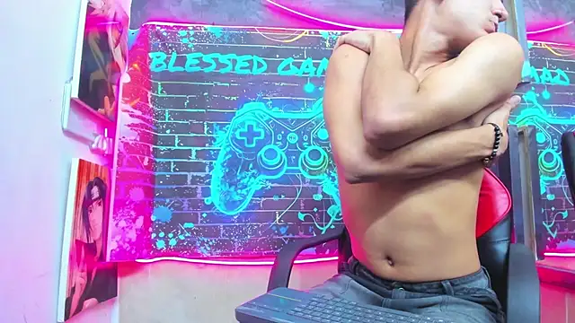 Stiben boy online show from May 22, 2026, 8:29 pm