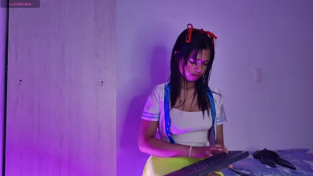 Snapshot of miamiller188 chatting on November 8, 2025, 12:03 am miamiller188 online show from November 8, 2025, 12:03 am