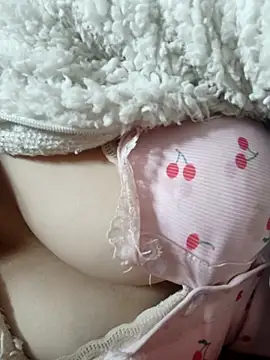 Snapshot of Paul-paul11 chatting on January 17, 2026, 1:31 am Paul-paul11 online show from January 17, 2026, 1:31 am