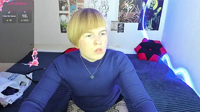 Cattie w  online show from November 29, 2025, 1:17 am