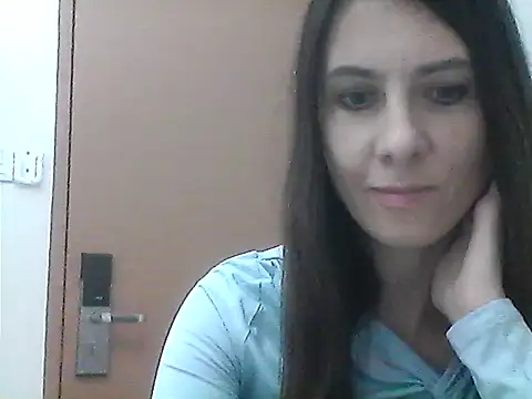 Snapshot of Thaylini chatting on January 13, 2026, 5:06 pm Thaylini online show from January 13, 2026, 5:06 pm