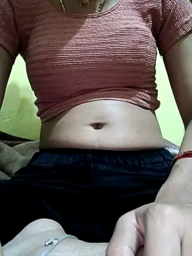 Snapshot of misskomal97 chatting on October 31, 2025, 6:37 pm misskomal97 online show from October 31, 2025, 6:37 pm