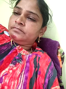 navyasree143 online show from January 6, 2026, 3:10 am