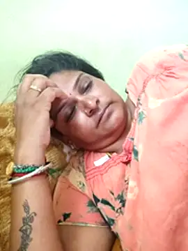 navyasree143 online show from April 16, 2026, 4:57 am