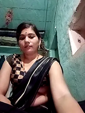 Snapshot of Sapna__wq1 chatting on October 15, 2025, 10:07 pm Sapna wq1 online show from October 15, 2025, 10:07 pm