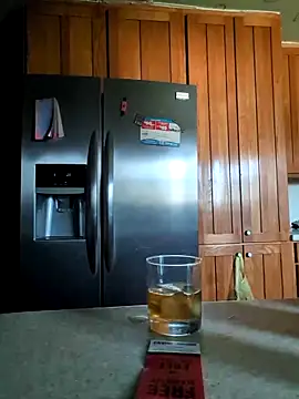 Snapshot of bear8t chatting on February 21, 2026, 9:50 pm bear8t online show from February 21, 2026, 9:50 pm