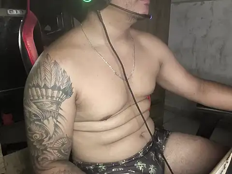 gtzmoreno online show from November 25, 2025, 10:21 pm