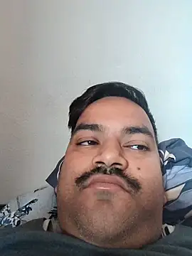 Snapshot of desiyouth94 chatting on February 20, 2026, 4:53 am desiyouth94 online show from February 20, 2026, 4:53 am