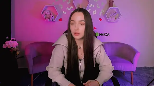 Snapshot of leslie_bird chatting on September 25, 2025, 2:23 pm leslie bird online show from September 25, 2025, 2:23 pm