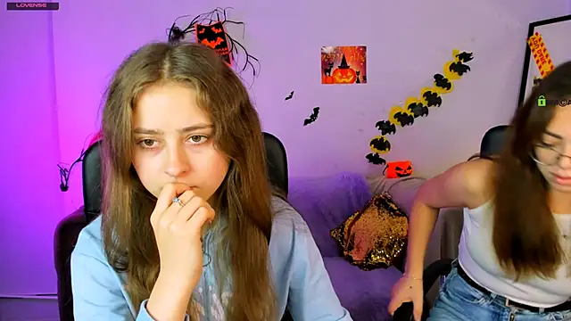 rebecca smile online show from October 22, 2025, 5:40 am