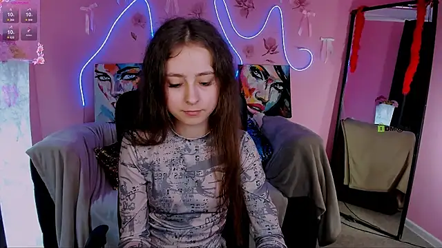 Snapshot of rebecca_smile chatting on July 6, 2026, 4:42 pm rebecca smile online show from July 6, 2026, 4:42 pm